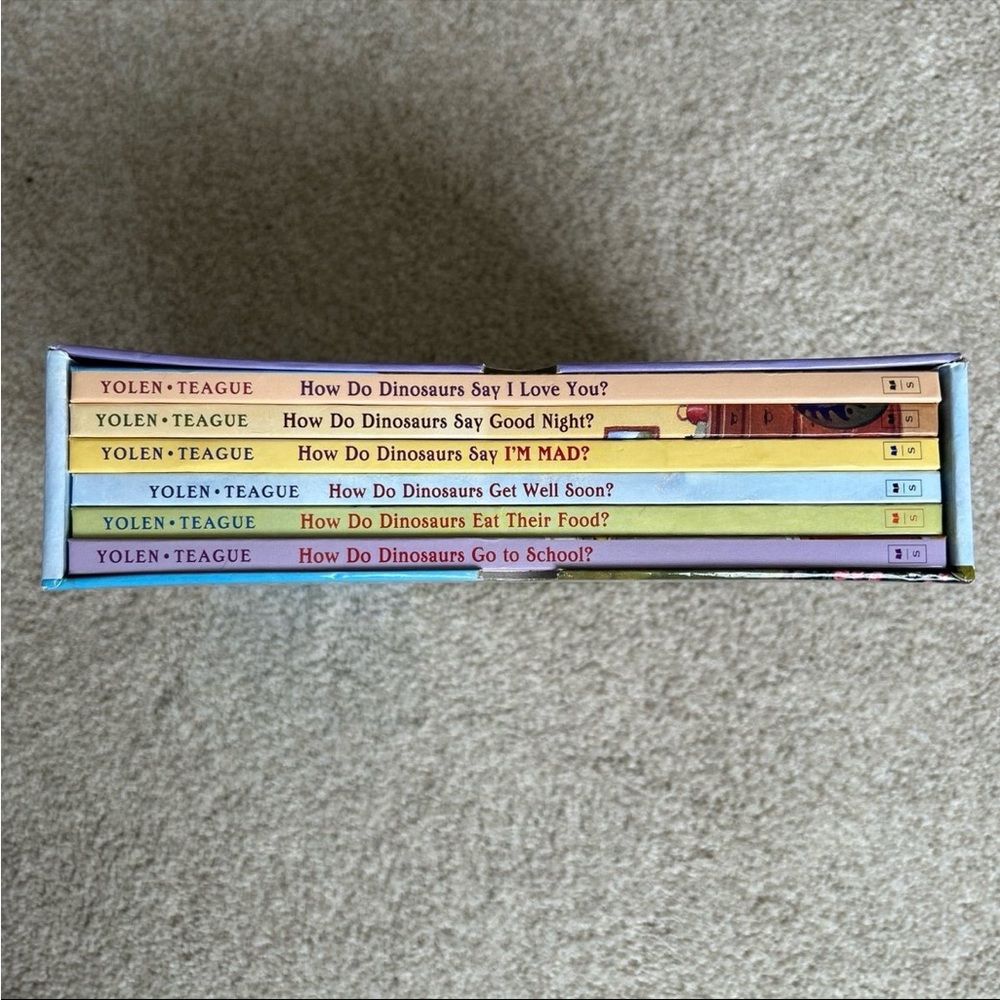 How Do Dinosaurs Read for Fun? Boxed Set - Picture 3 of 9